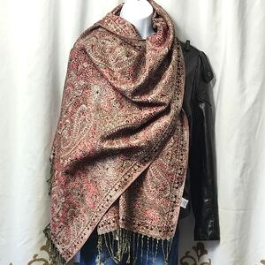 Elegant Paisley S Thehawl Wrap
